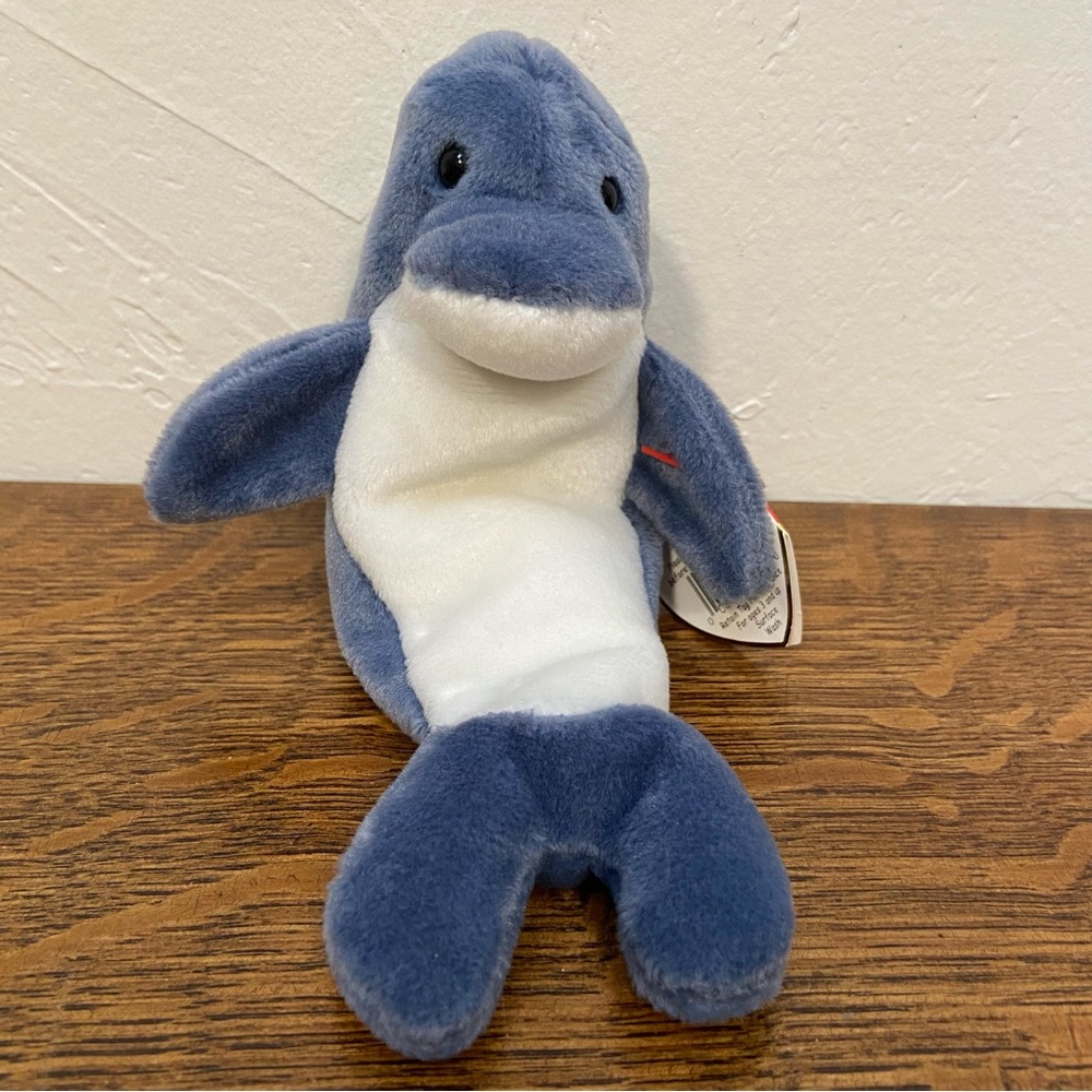 VINTAGE TY ECHO THE DOLPHIN TOY COLLECTIBLE 90s BEANIE BABY